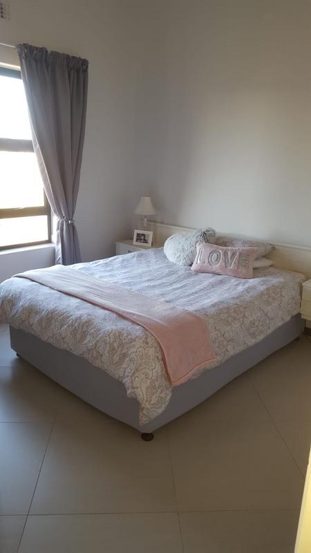 To Let 2 Bedroom Property for Rent in Buhrein Western Cape